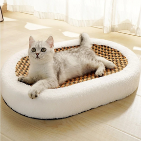 CatScratch™ - Plush cat basket with scratchable surface.